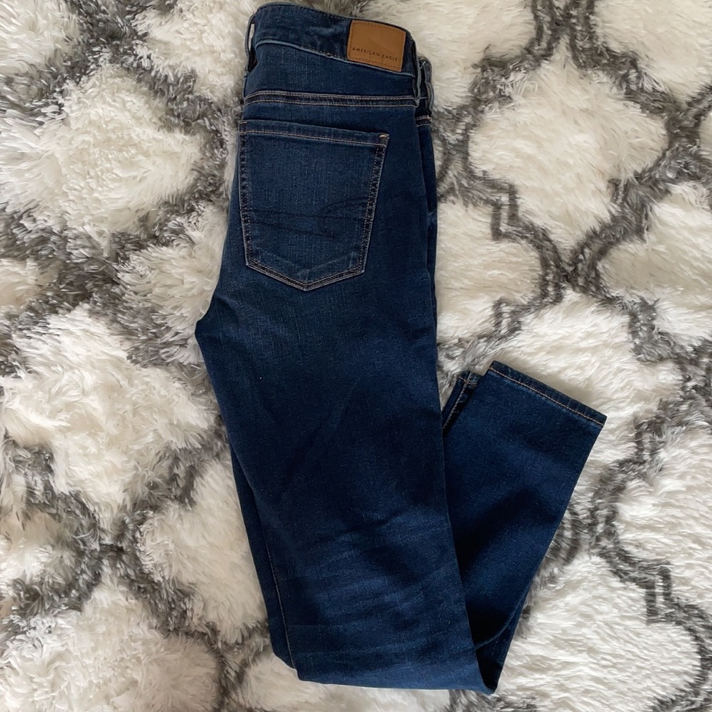 Women’s American Eagle Jeans - Picture 6 of 7